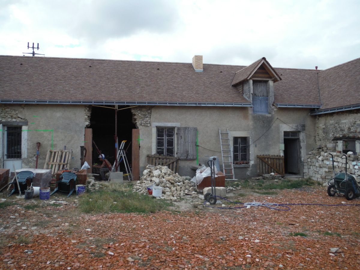 préparation des coffrages de piliers des baies vitrées!