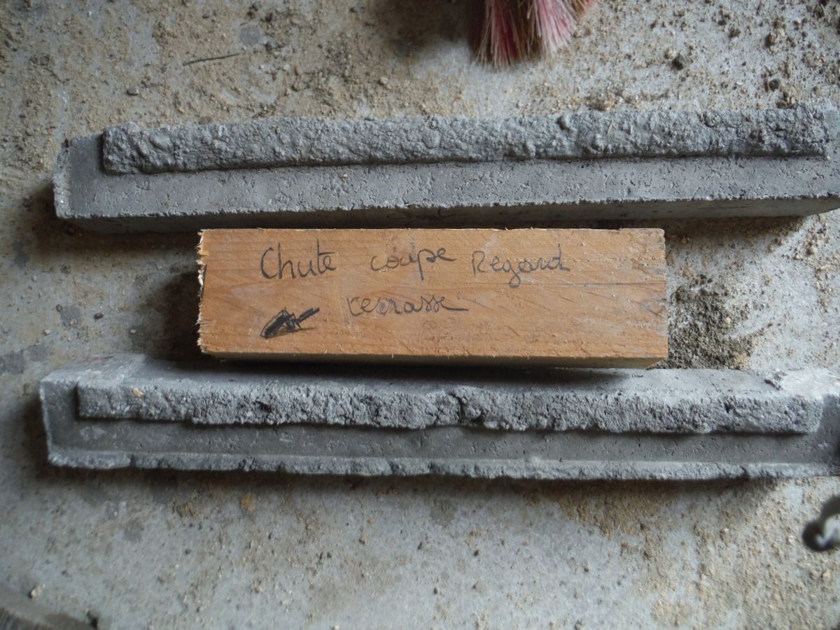 Divers travaux... (partie 4: la porte du cellier)