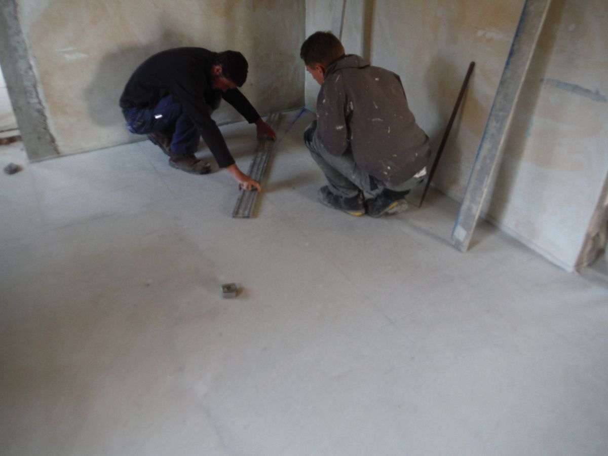 Traçage au sol d'un escalier en béton!