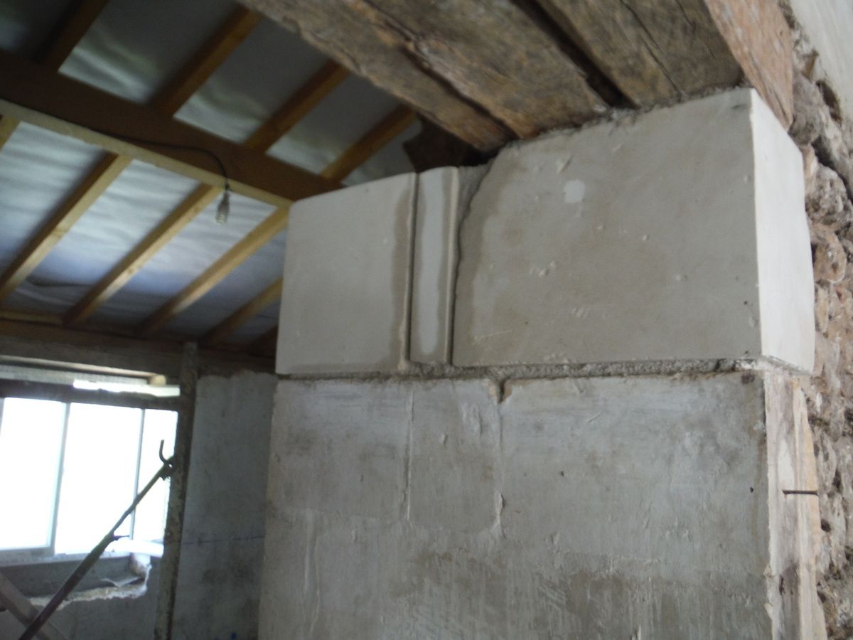 Encore de la maçonnerie! Rehausser un linteau de porte.