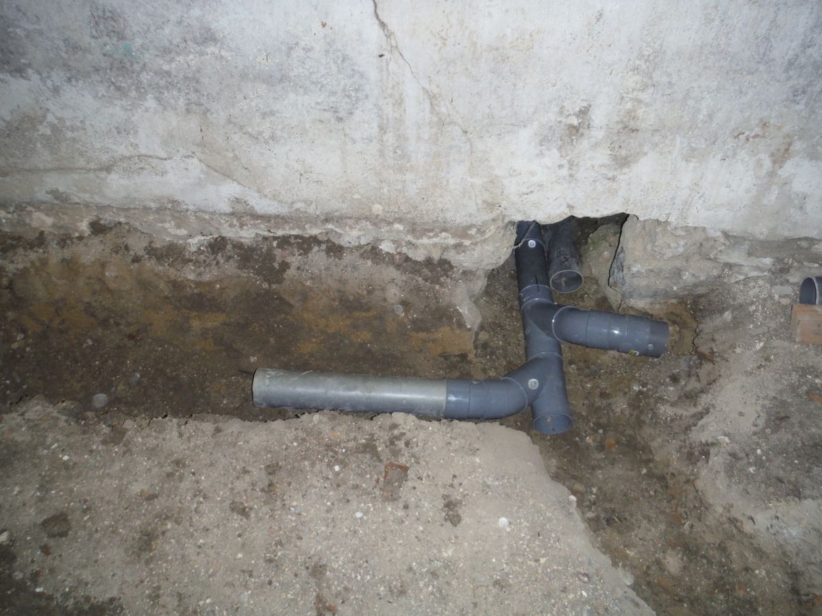 On commence les (vrais) travaux dans la maison.... 
