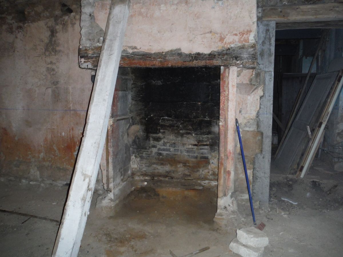 On commence les (vrais) travaux dans la maison.... 