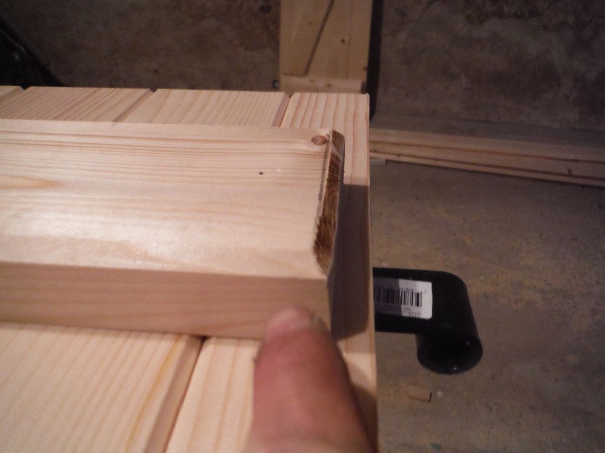 Reprise du blog: Réalisation de volets en bois pour les portes et fenêtres sur-mesure! 