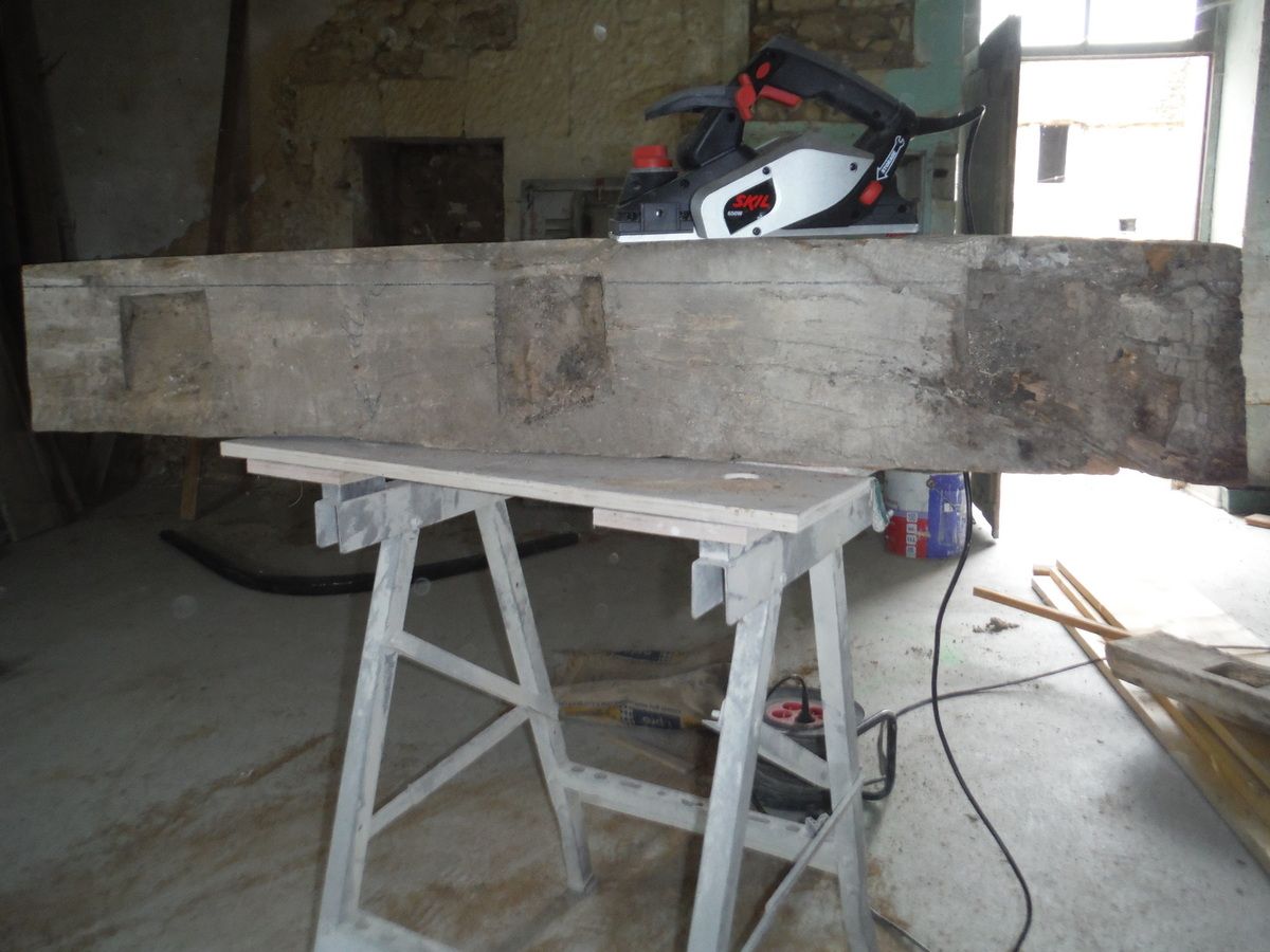 Encore de la maçonnerie! Rehausser un linteau de porte.