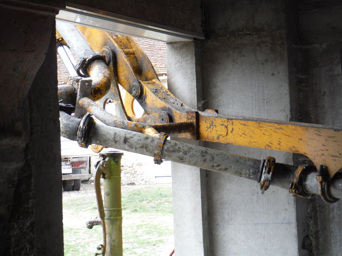 On coule la dalle de béton!! (article légèrement modifié)