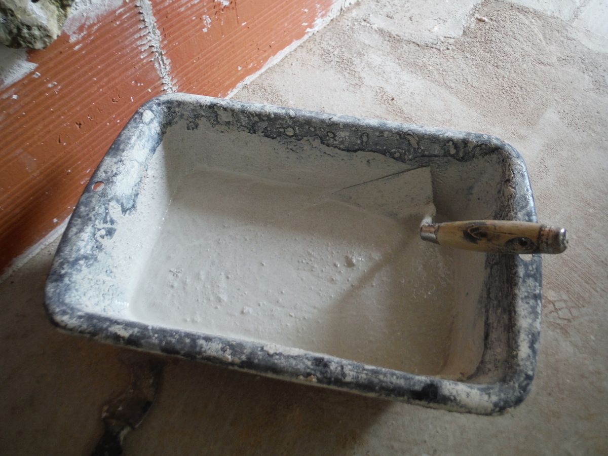 Rénover le mur noirci d'une cheminée!