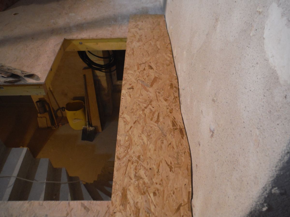 Derniers travaux de gros oeuvre pour le rez de chaussée! partie 3: enduit du mur de pignon!
