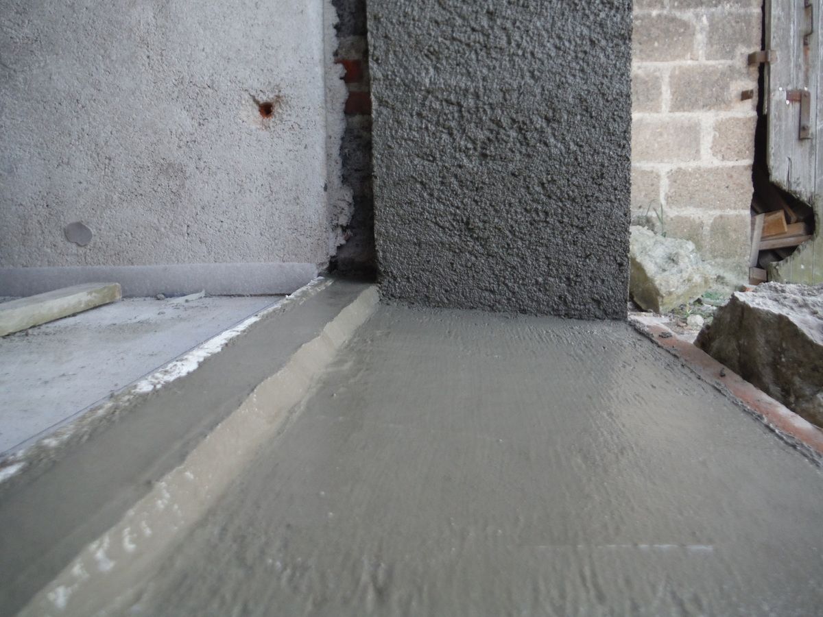 Divers travaux... (partie 2: la porte de la chambre)