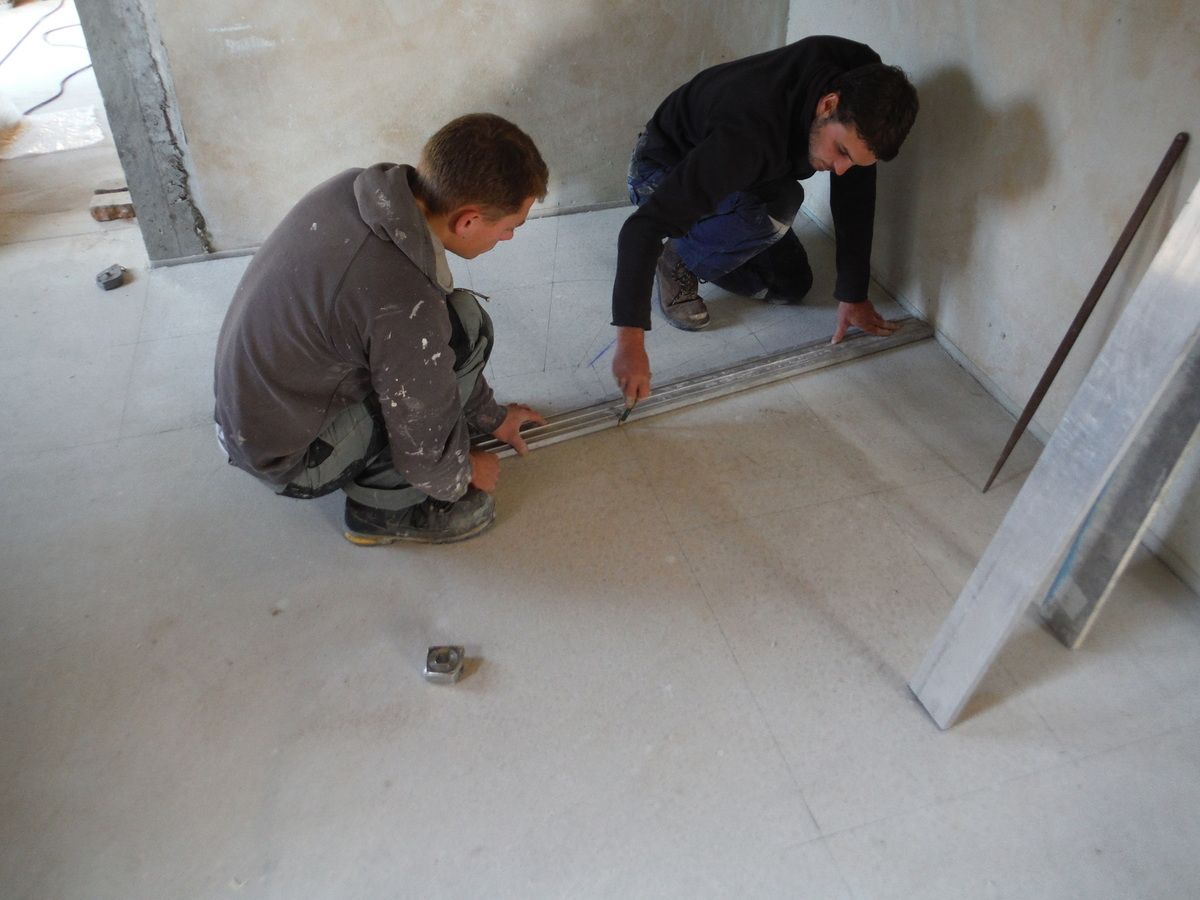 Traçage au sol d'un escalier en béton!