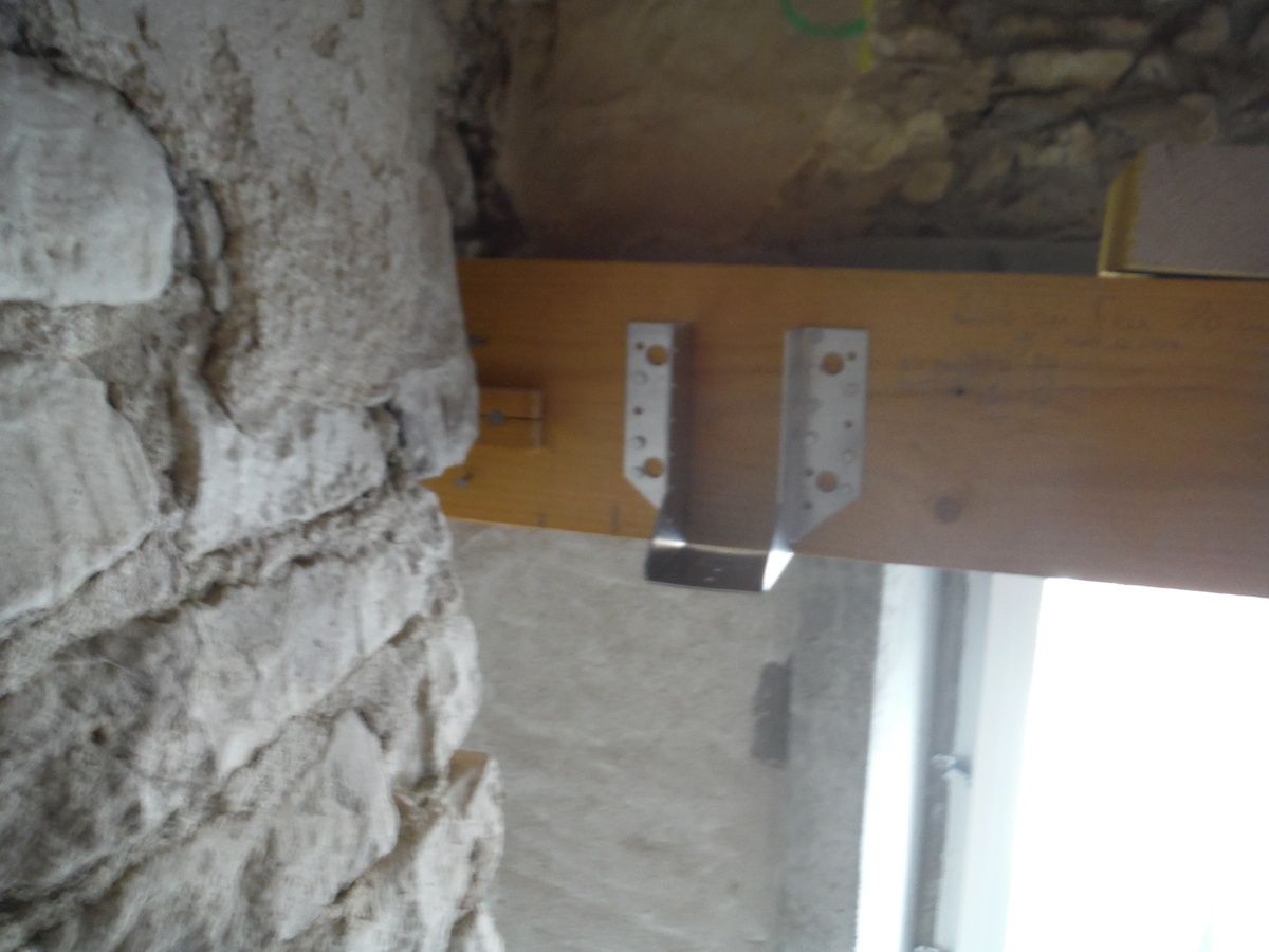 On continu le plafond et on réalise le linçoir de la cheminée!