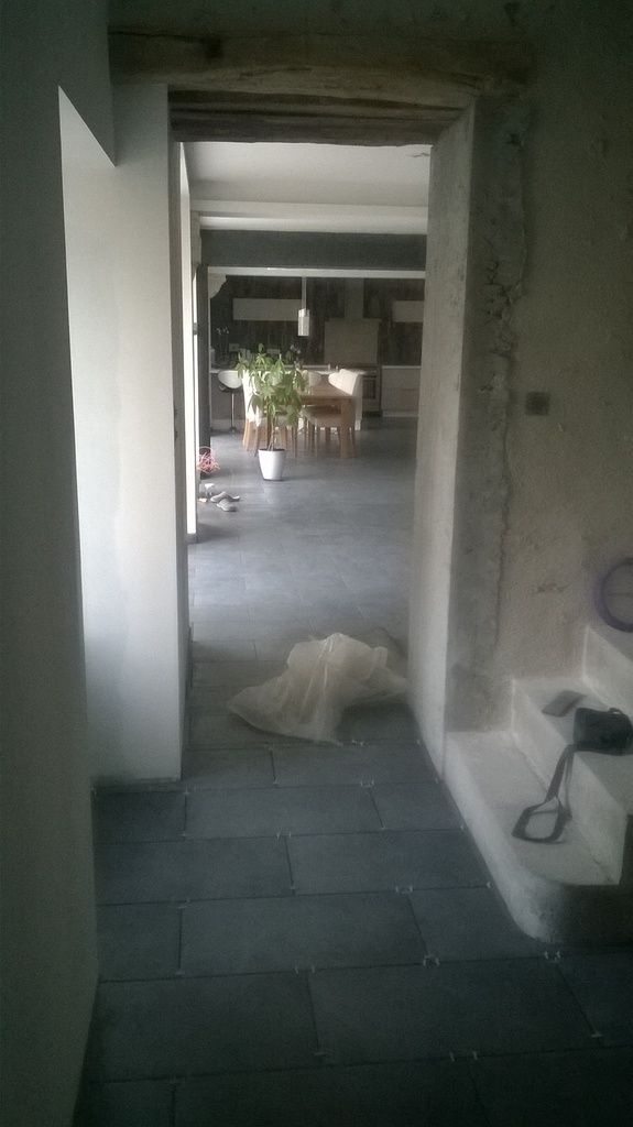 En direct: Le carrelage!
